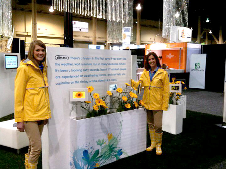 trade show booth staffing